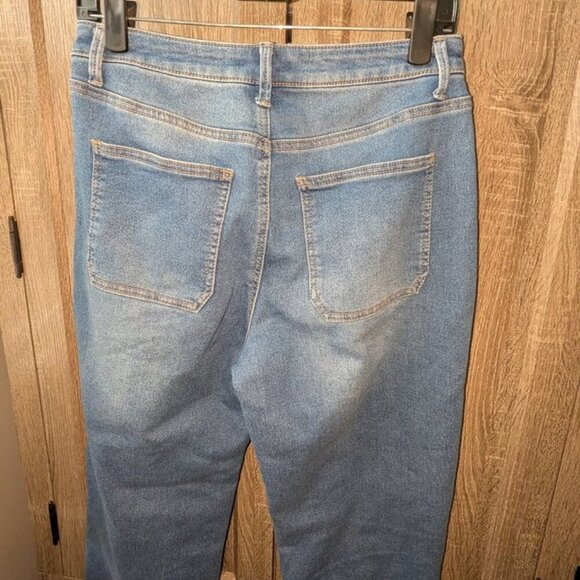 *3 FOR $9* Vanilla Star High Rise Waisted Medium Wash Rinse Mom Jogger Jean Pant - Picture 4 of 5